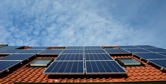 Ökologische Heizsysteme: Pellet- und Hybridheizung und Solarthermie