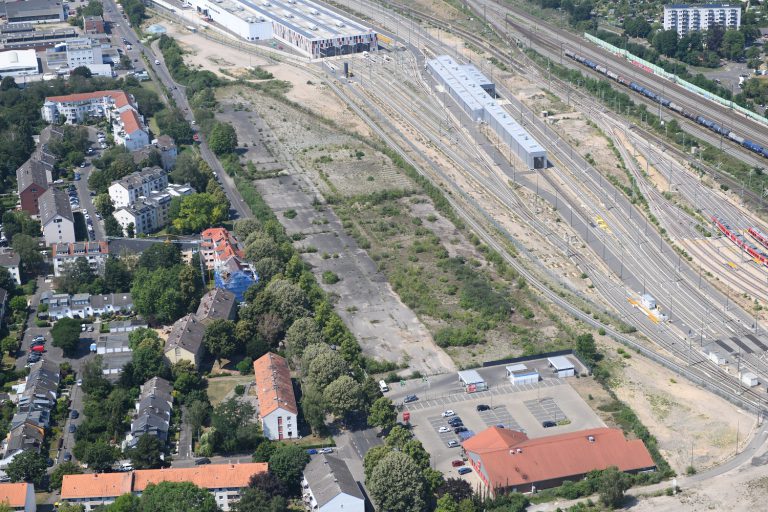 Unweit vom neuen ICE-Werk: das Areal zum neuen Stadtquartier in Köln-Bilderstöckchen